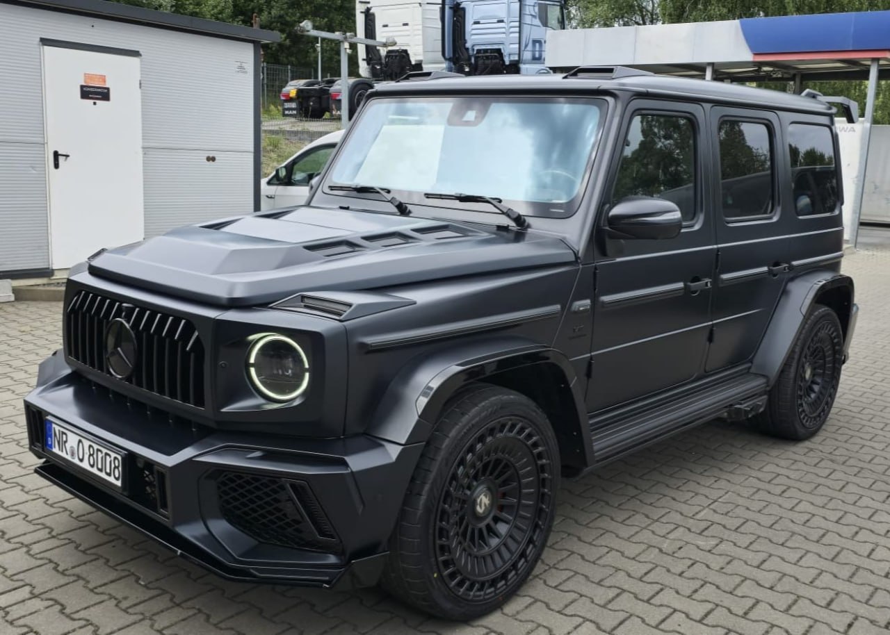 MERCEDES "MONOLITH" G63 AMG 